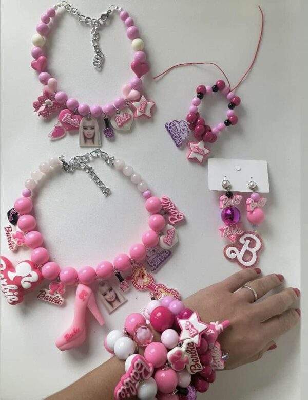 BRACCIALI E ORECCHINI BARBIE - immagine 6